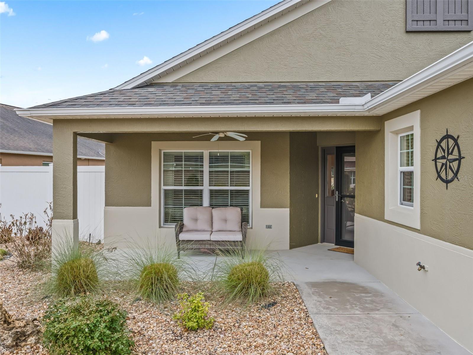 3698 Robertson Way Property Photo 6