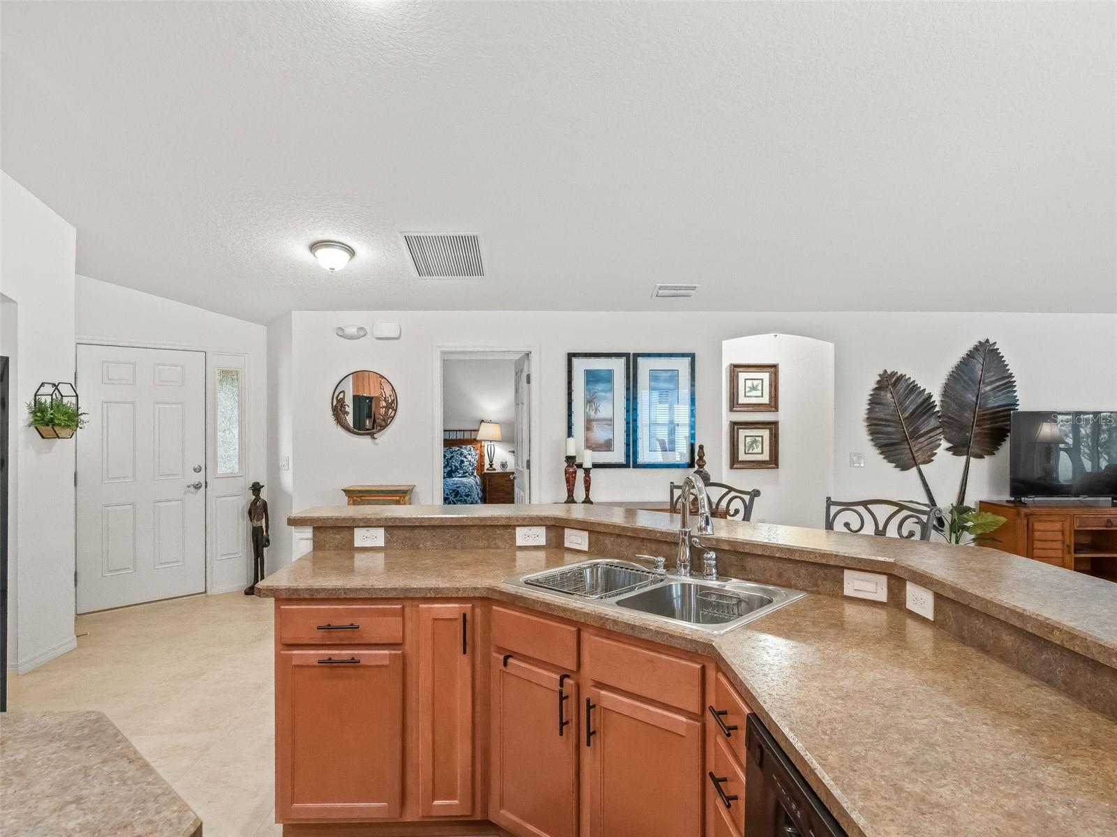 3698 Robertson Way Property Photo 14