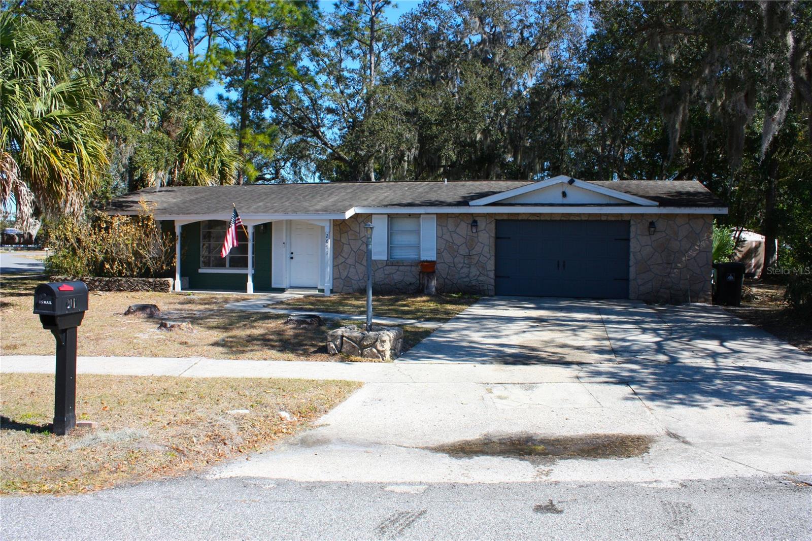 2071 CANAL RD Property Photo 1