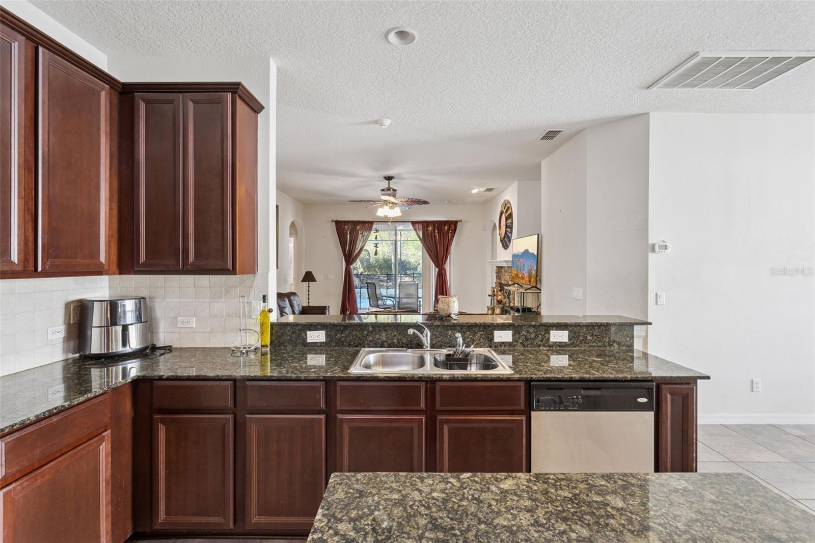 30337 Gidran Ter Property Photo 27
