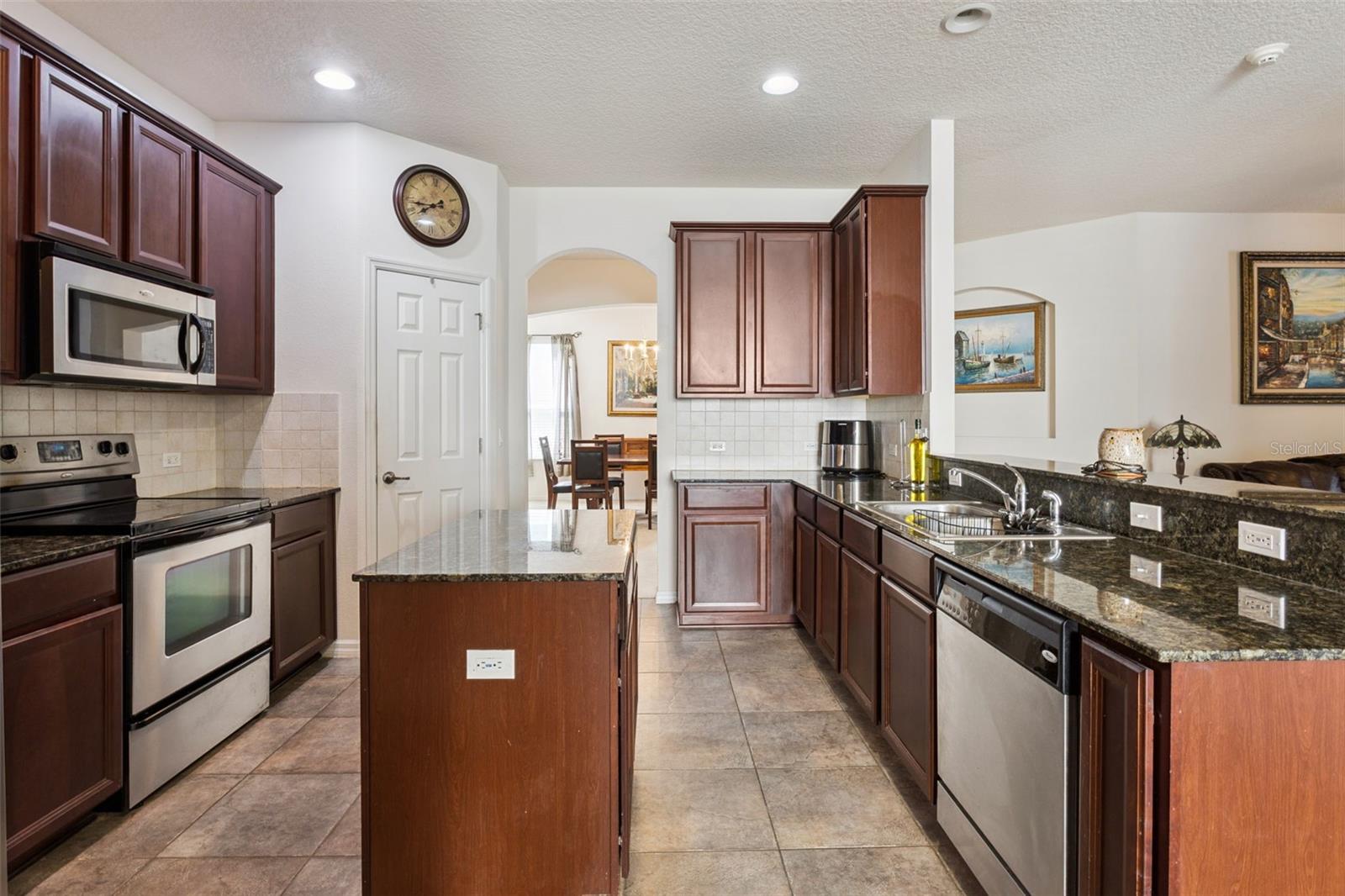 30337 Gidran Ter Property Photo 28