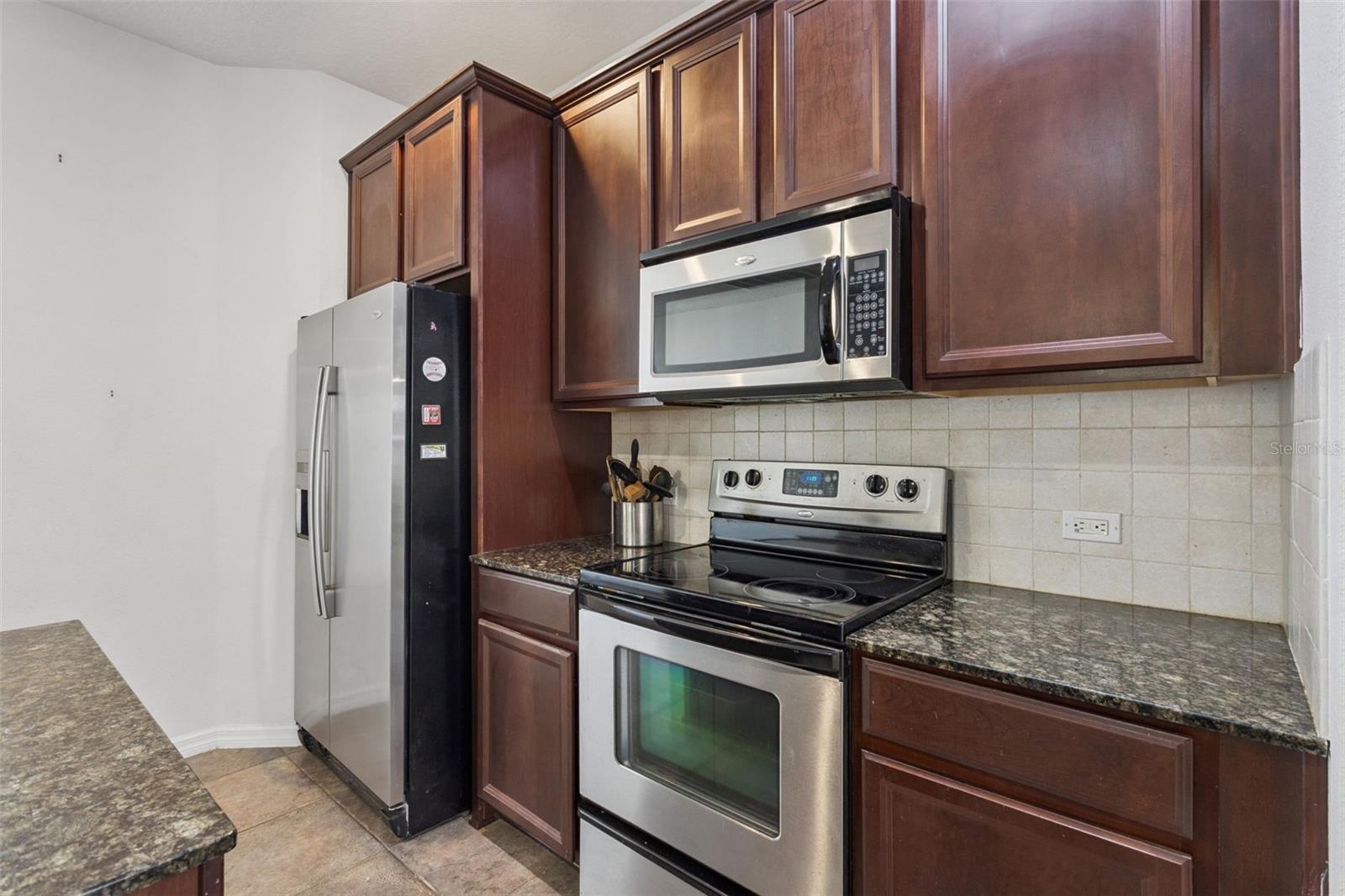 30337 Gidran Ter Property Photo 35