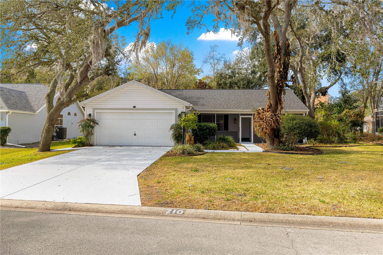 210 Palermo Pl Property Photo