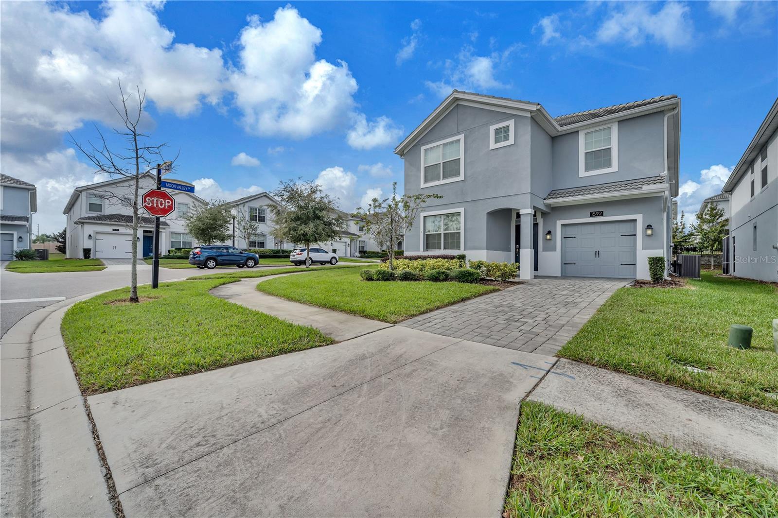 1592 Flange Dr Property Photo 3