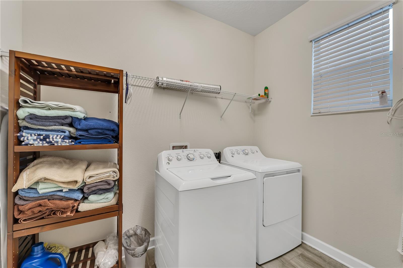 1592 Flange Dr Property Photo 19