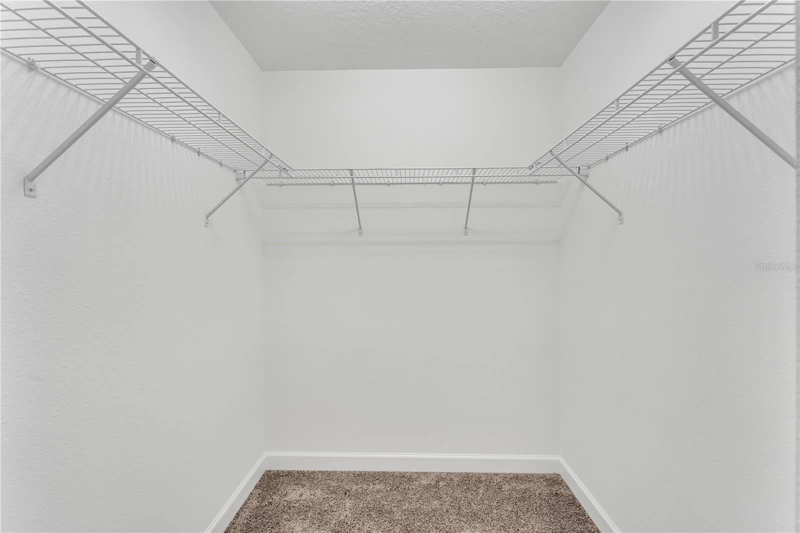 1592 Flange Dr Property Photo 30