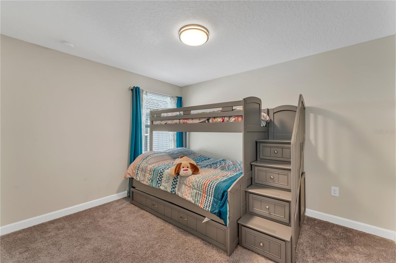 1592 Flange Dr Property Photo 35