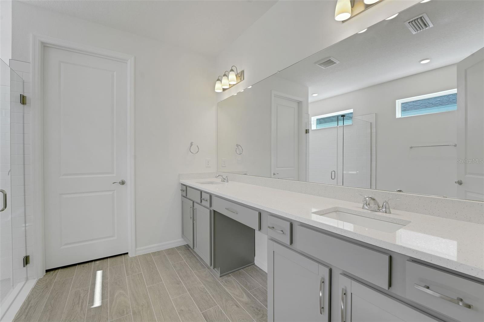 17453 Valleywood Pkwy Property Photo 25