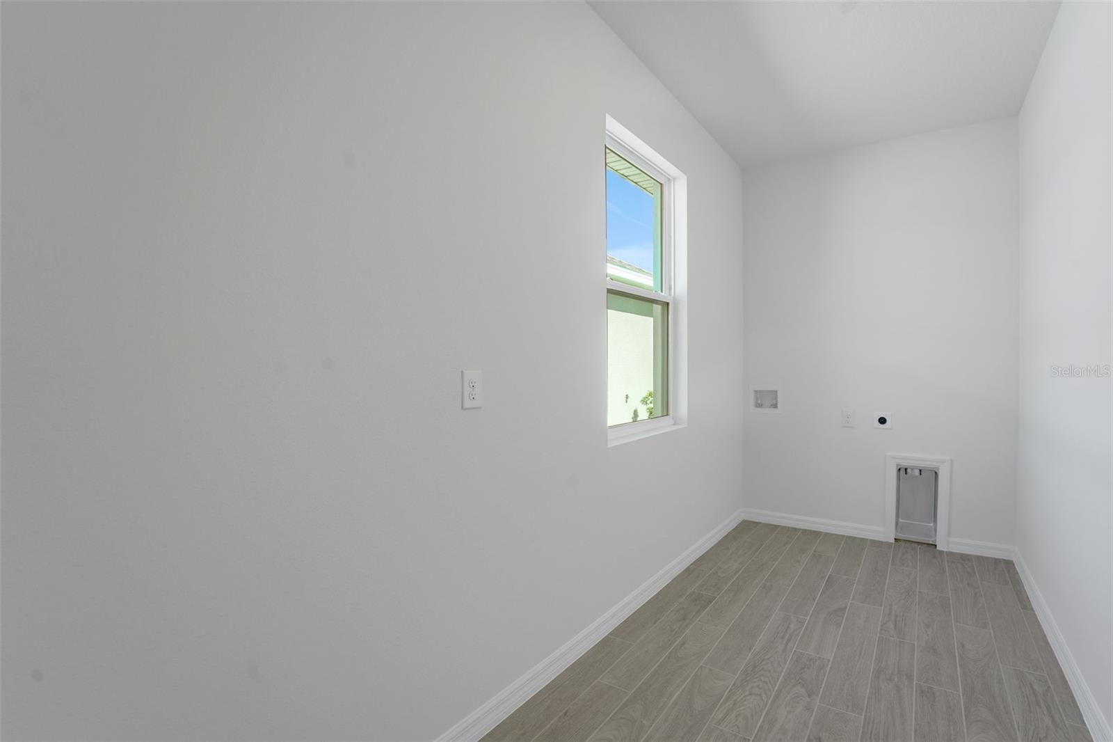 17453 Valleywood Pkwy Property Photo 30
