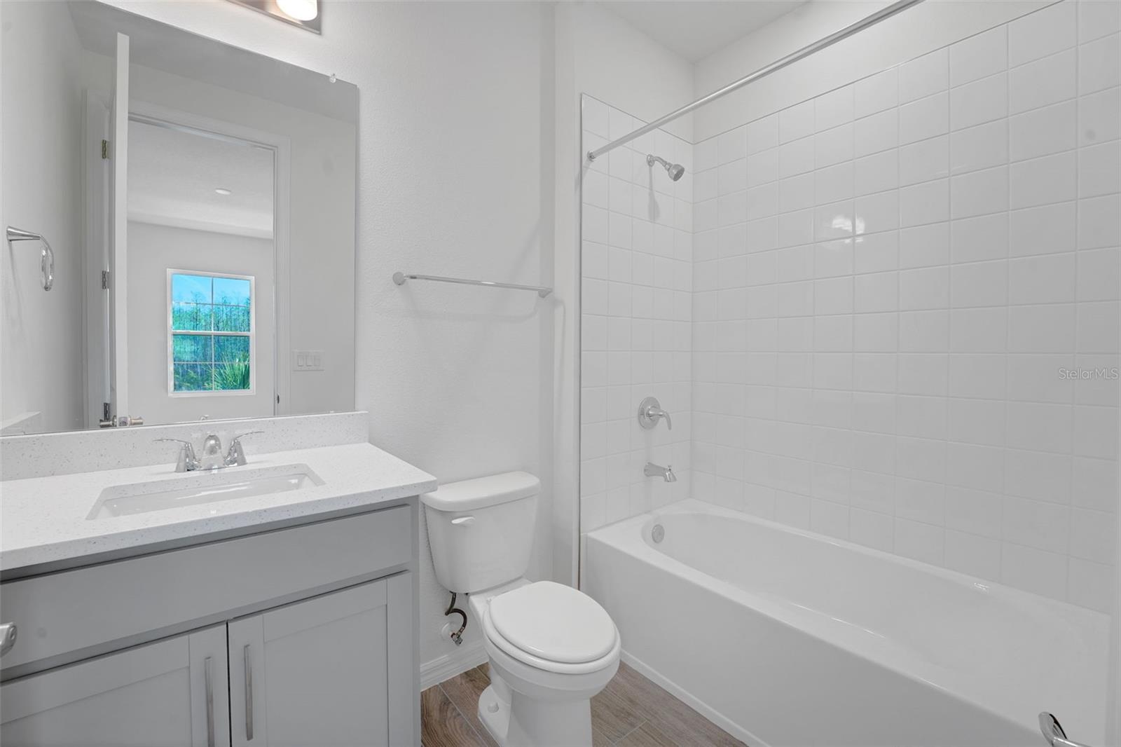 17453 Valleywood Pkwy Property Photo 38