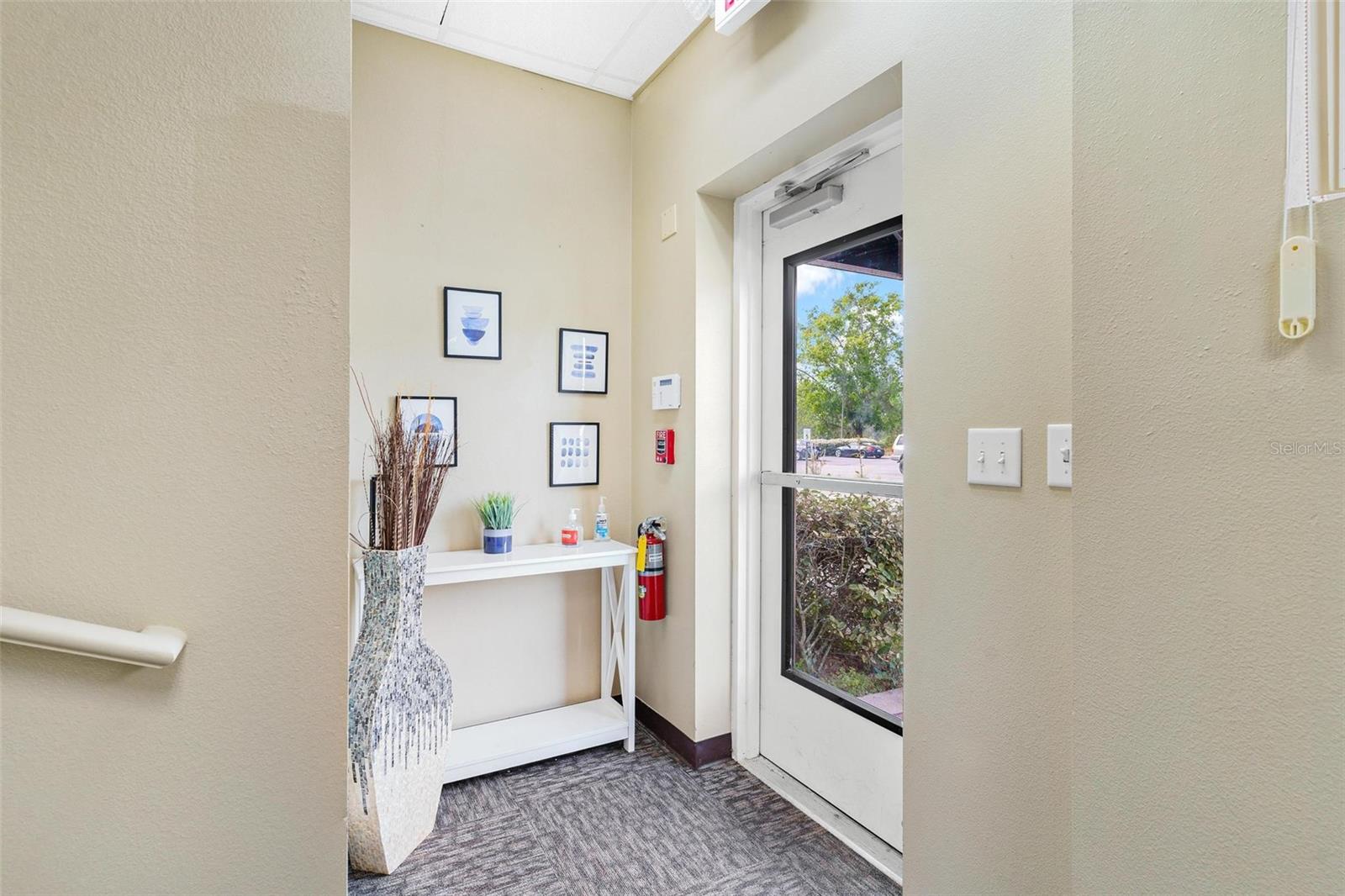 1904 Thomas Ave #102 Property Photo 6