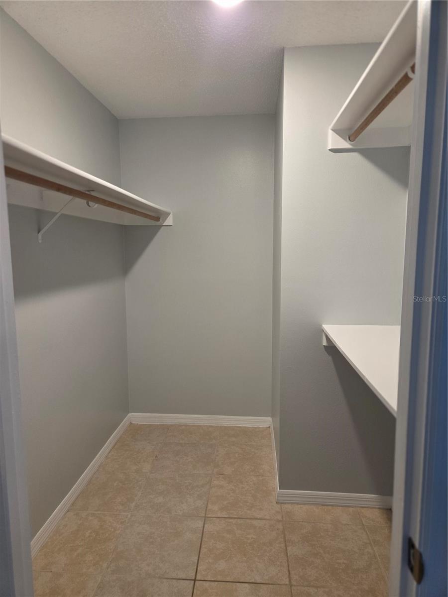743 E Alfred St Property Photo 7