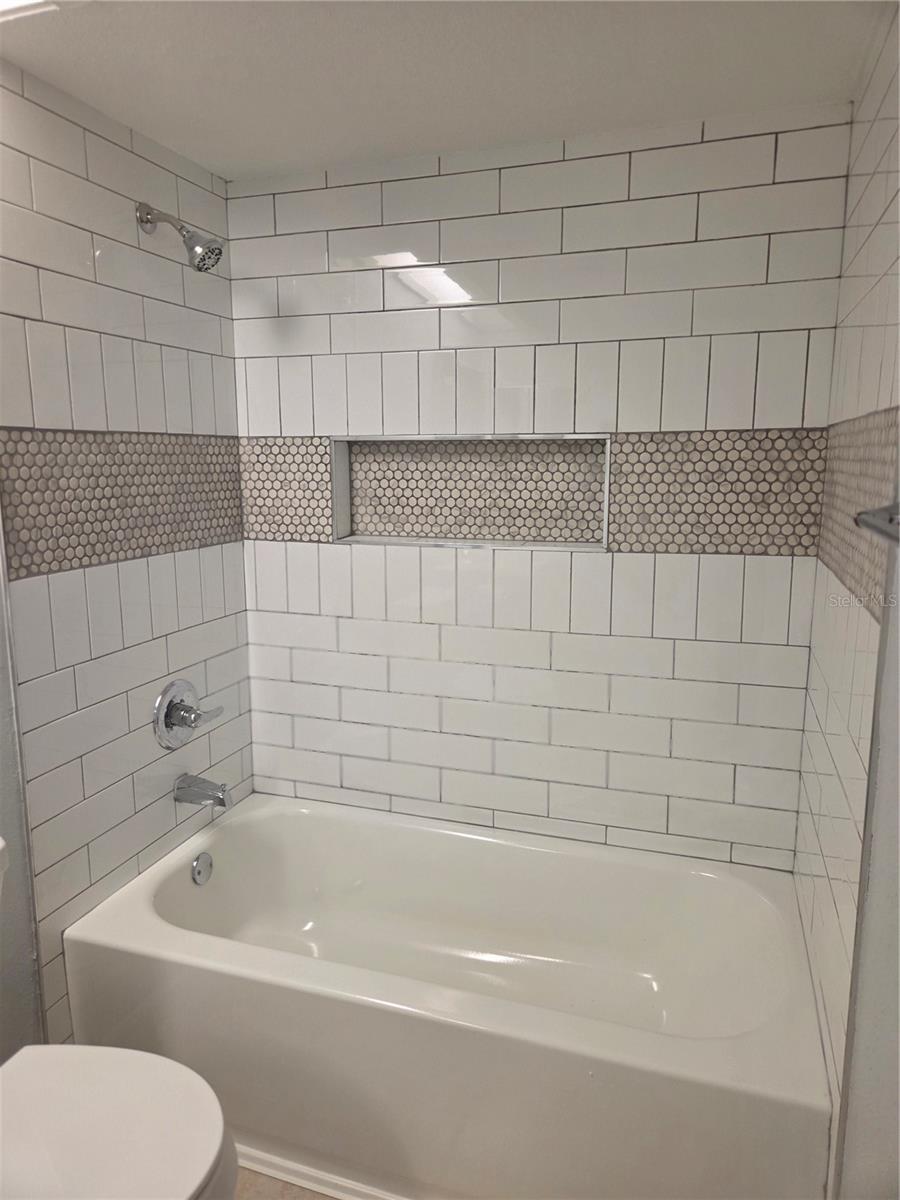 743 E Alfred St Property Photo 11