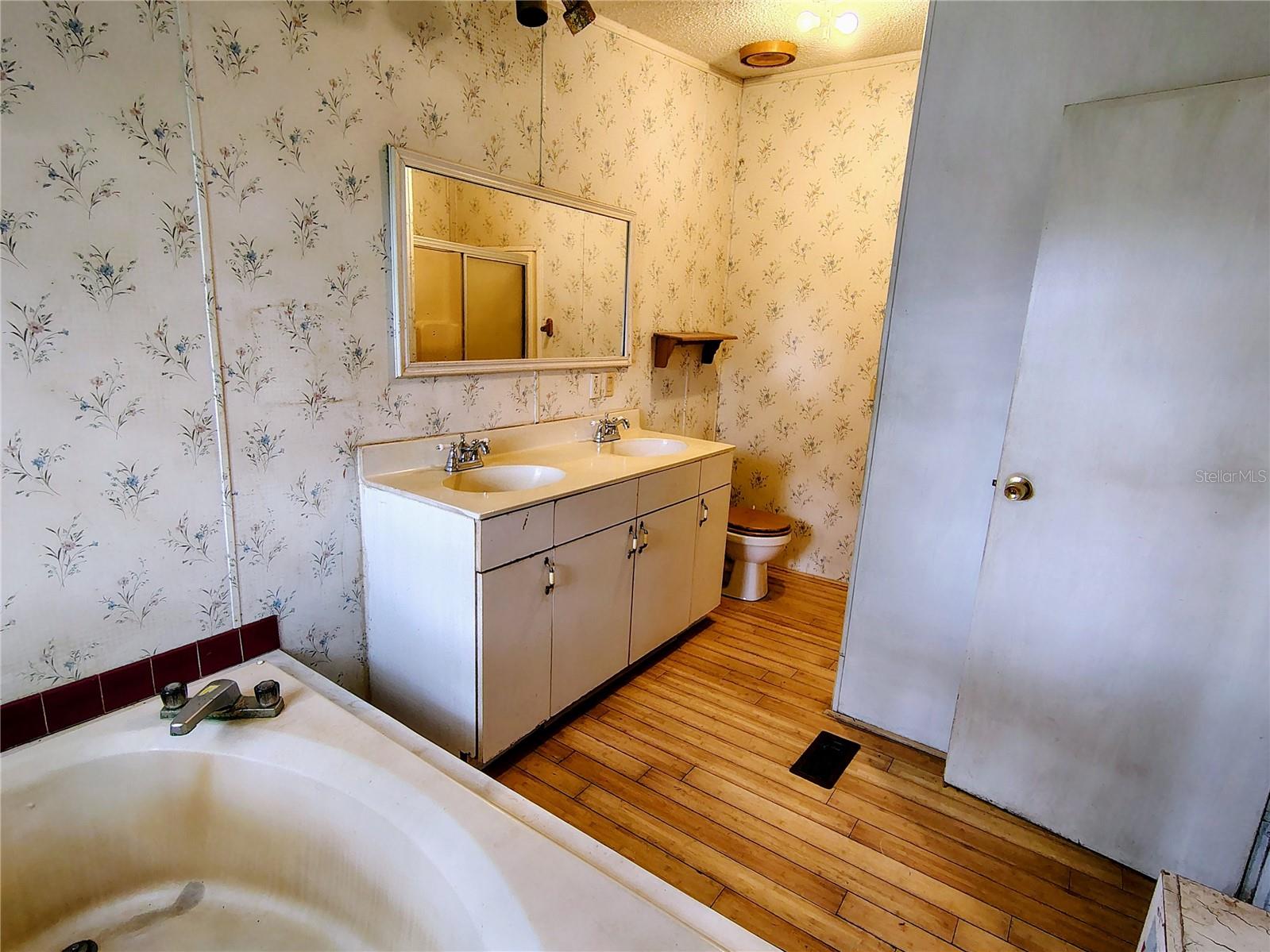 14240 Sr 471 Property Photo 21