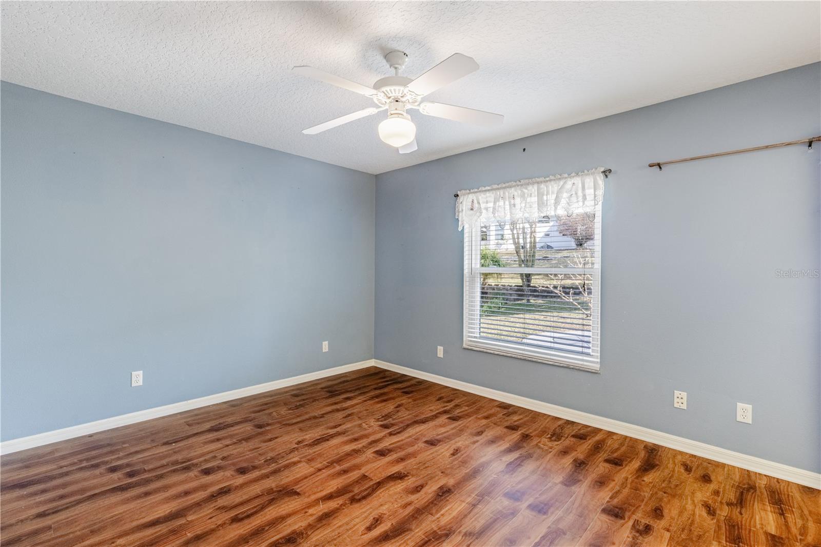 5732 Freeport Dr Property Photo 16