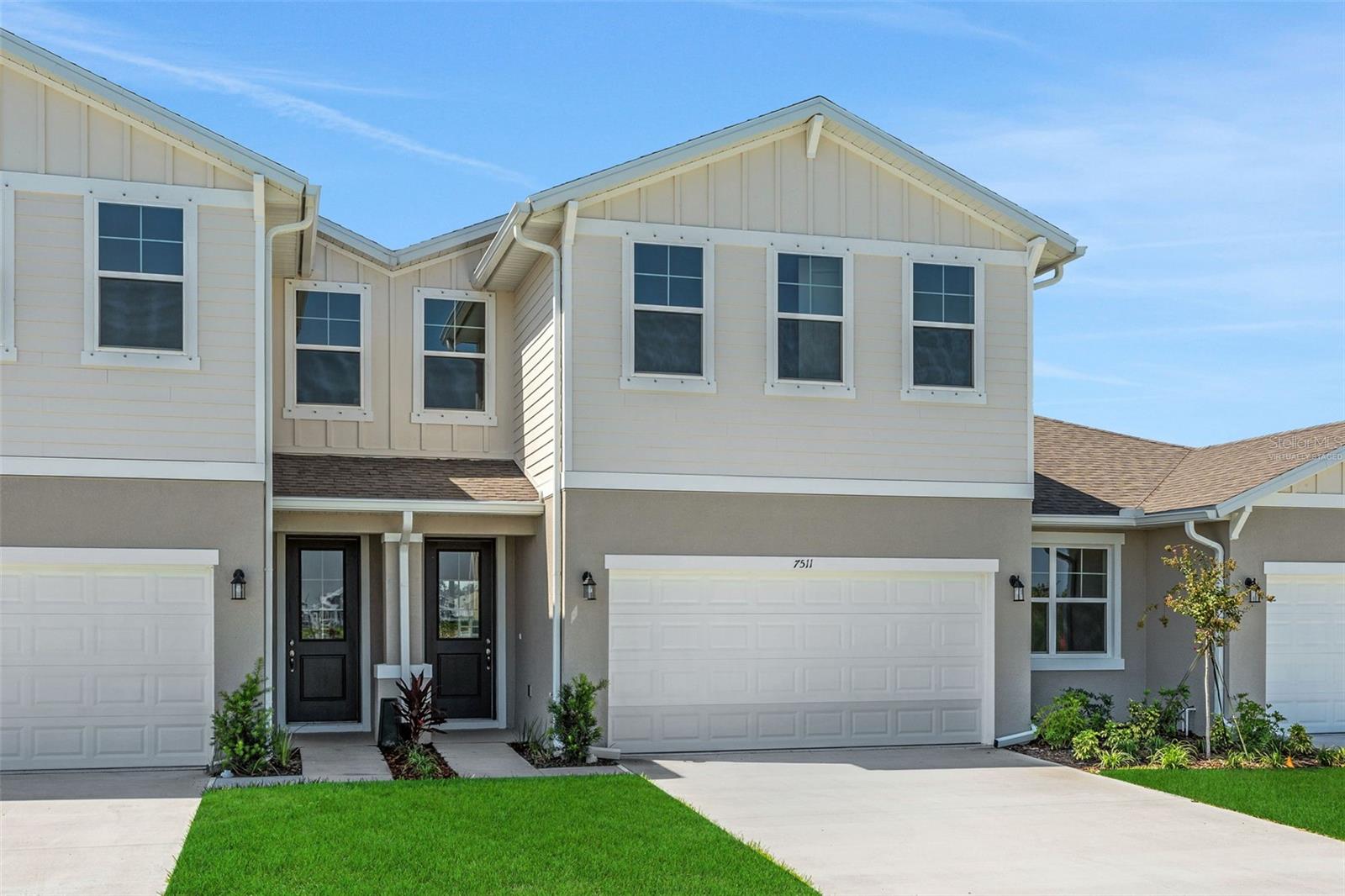 7511 Sea Oak Ct Property Photo 2