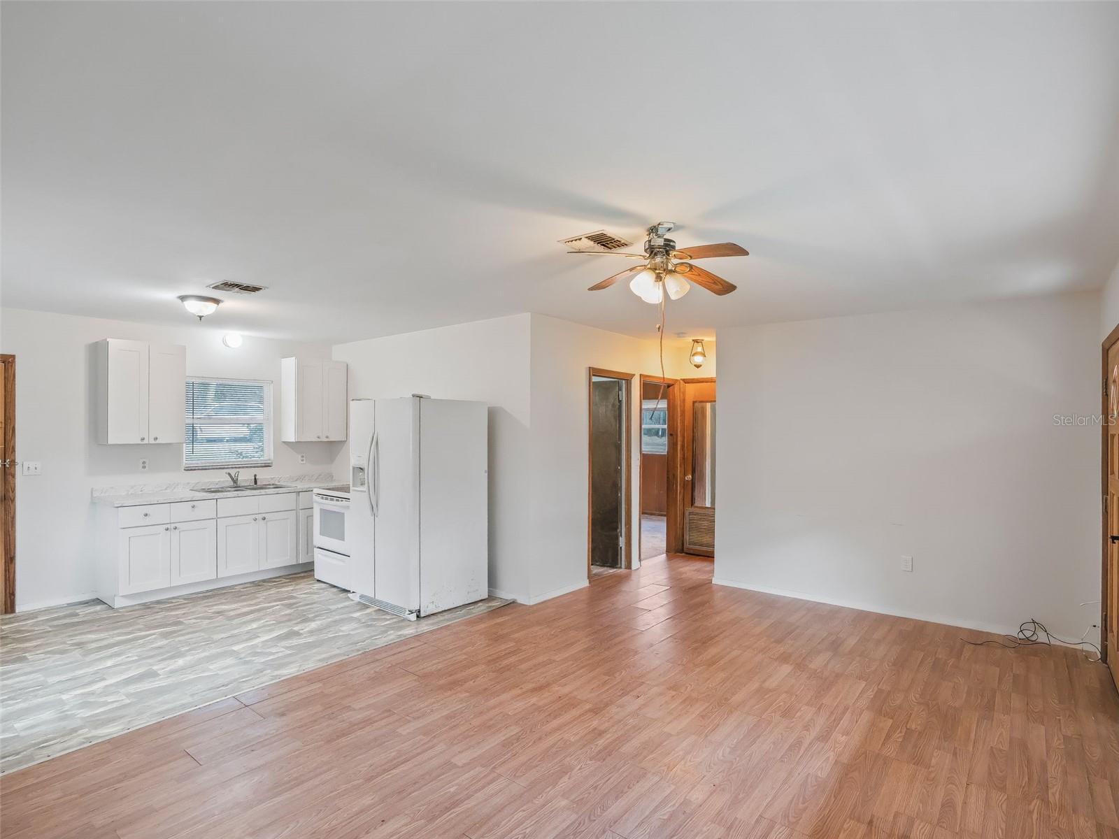 8935 Cr 647s Property Photo 11