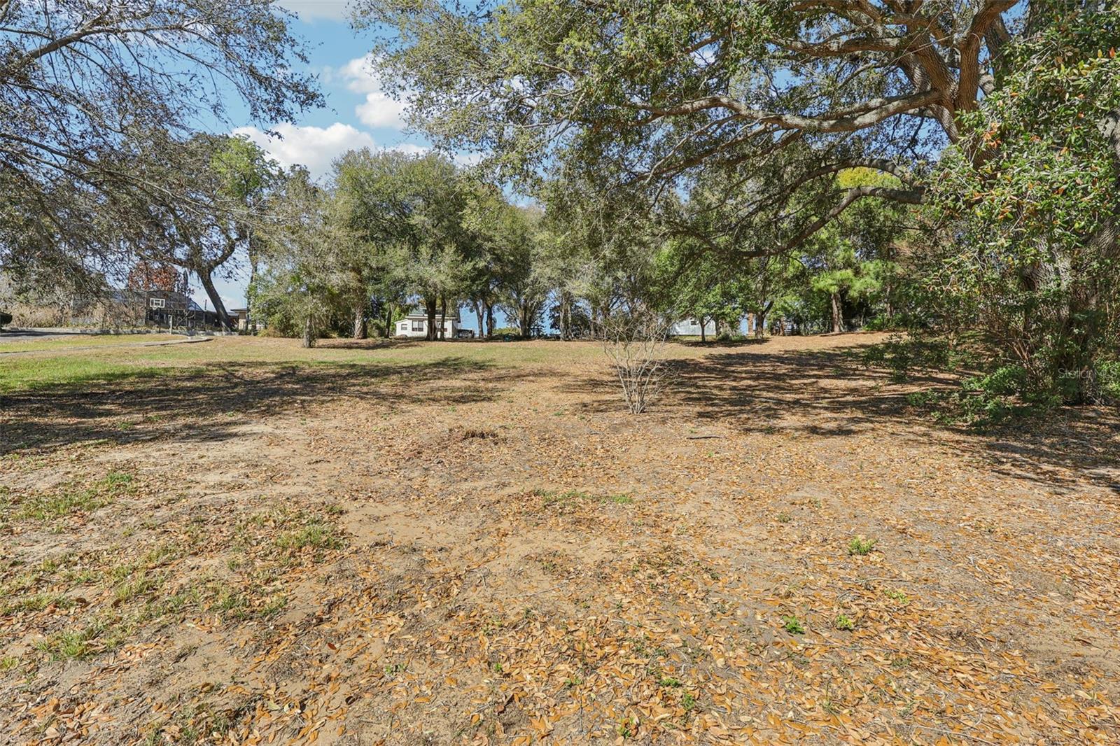 Westmoreland Ave Property Photo 15