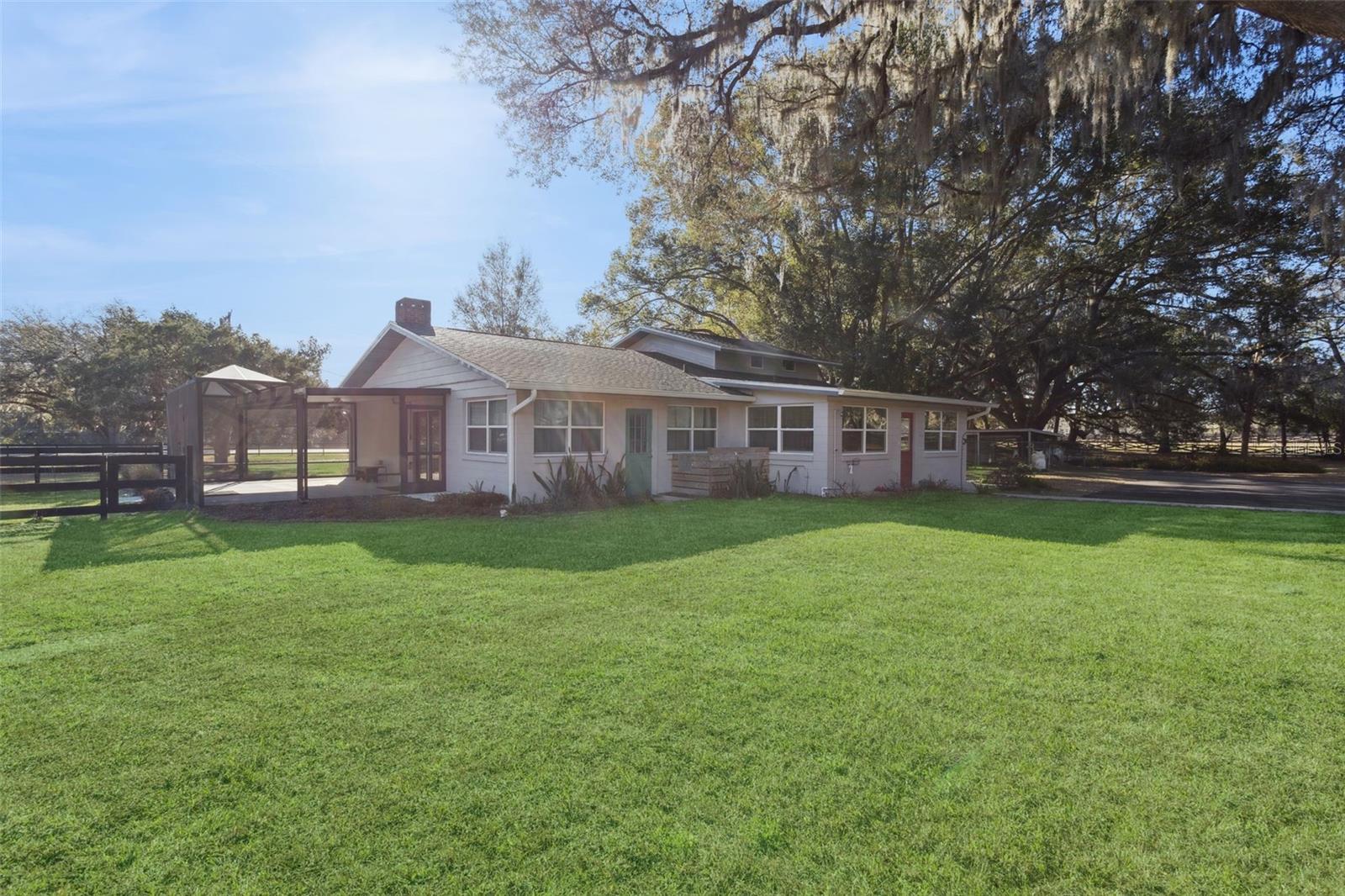 43411 State Road 19 Property Photo 3