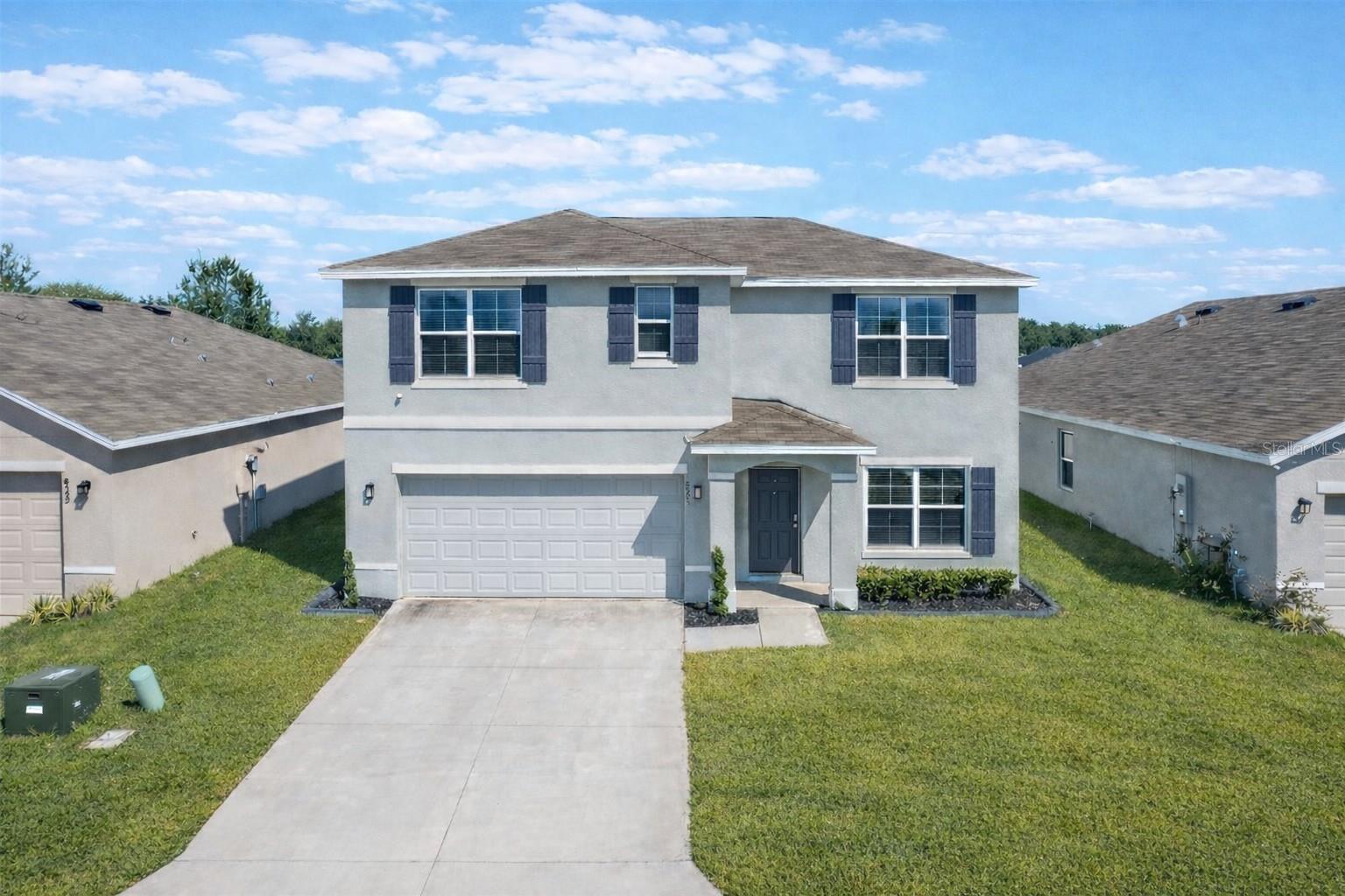 8595 Triumph Cir Property Photo 1