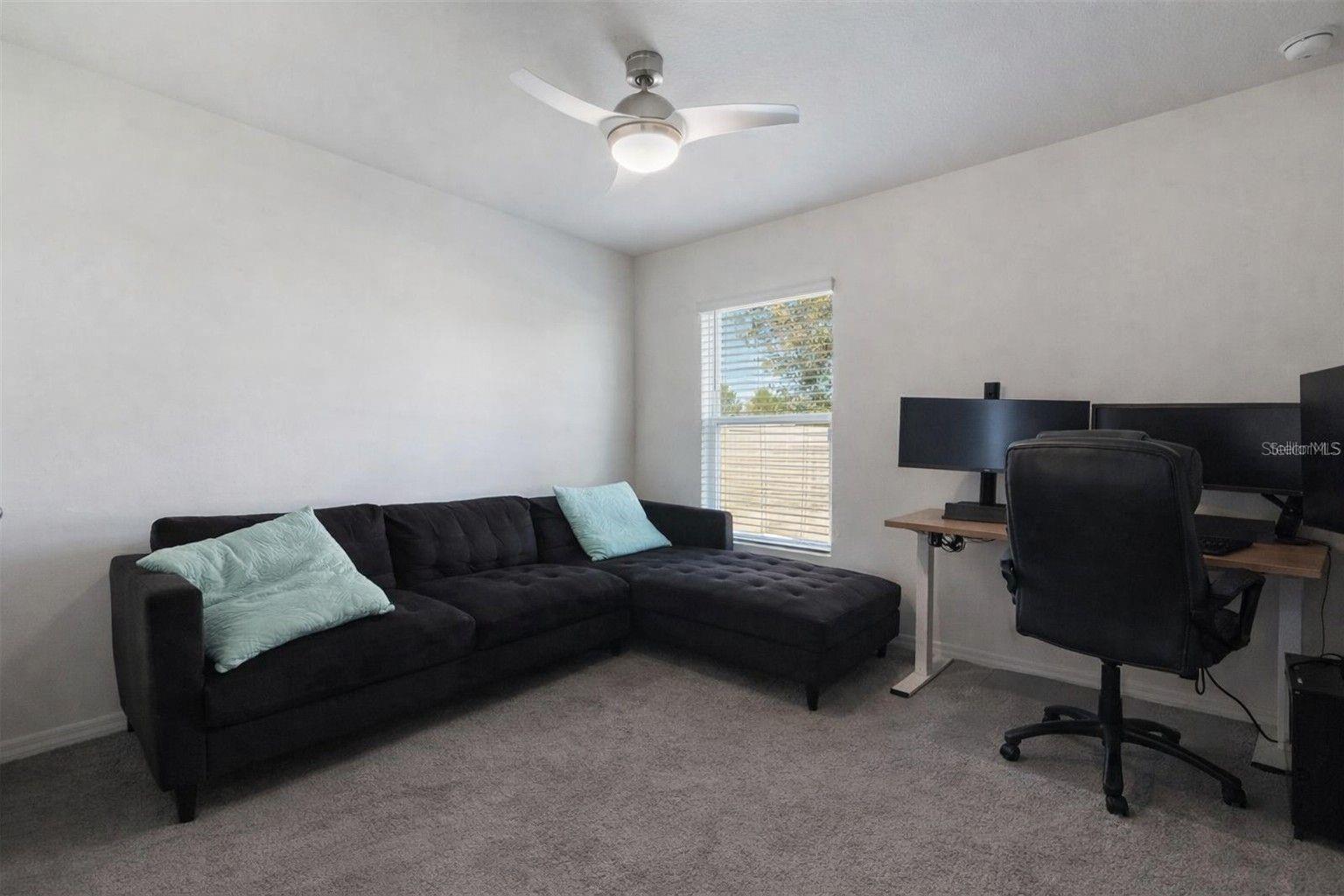 8595 Triumph Cir Property Photo 33