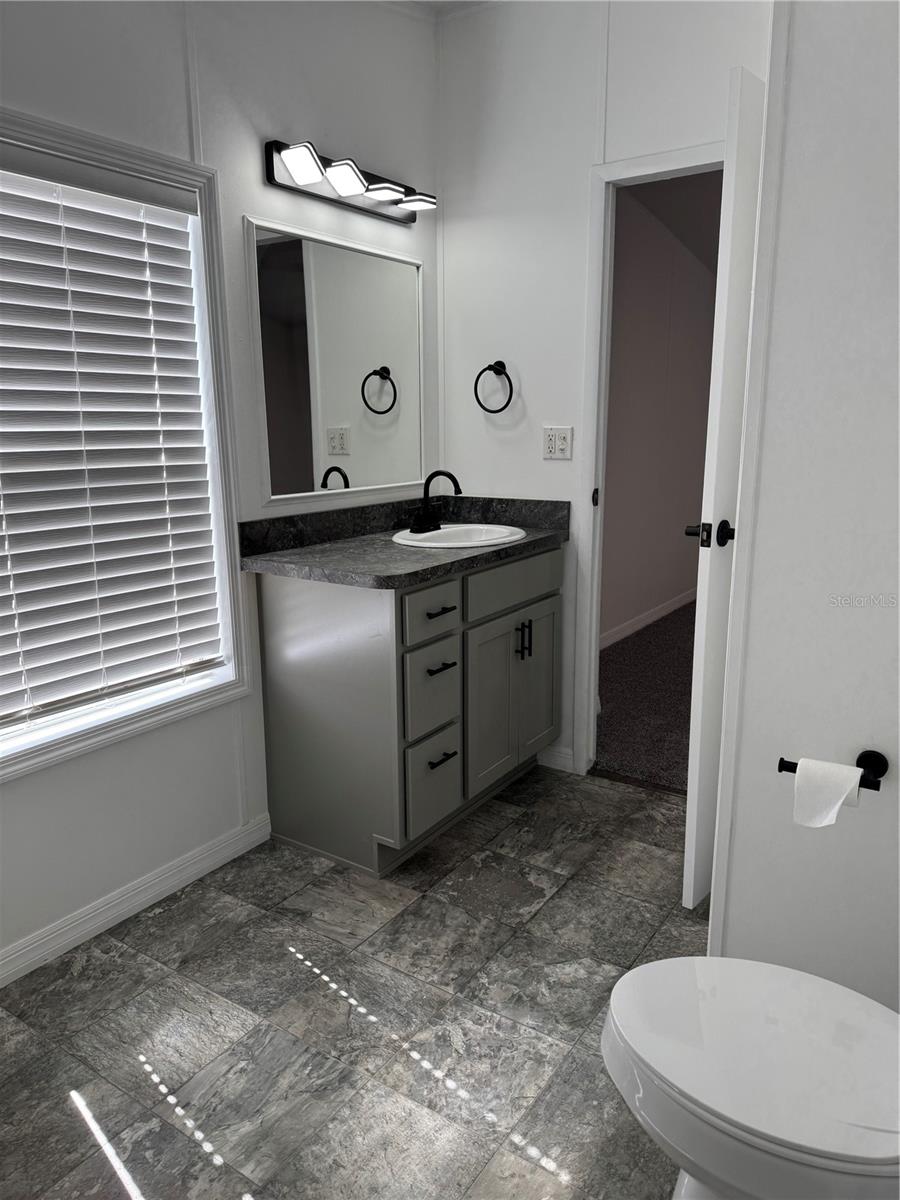 5525 W Evans St Property Photo 13