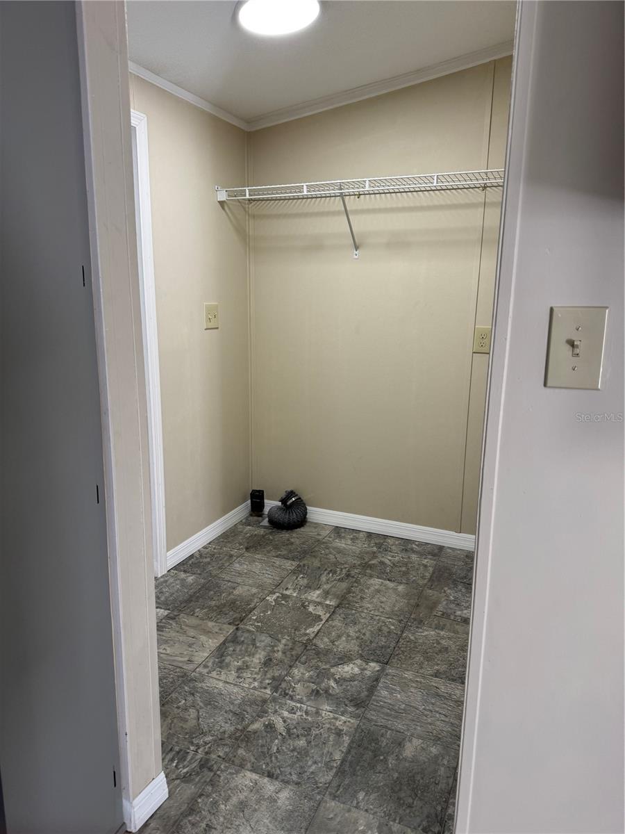 5525 W Evans St Property Photo 18