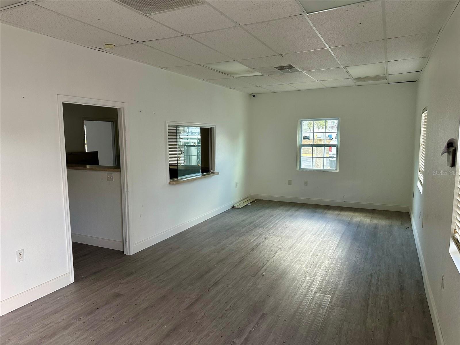 401 E North Blvd #101 Property Photo 8