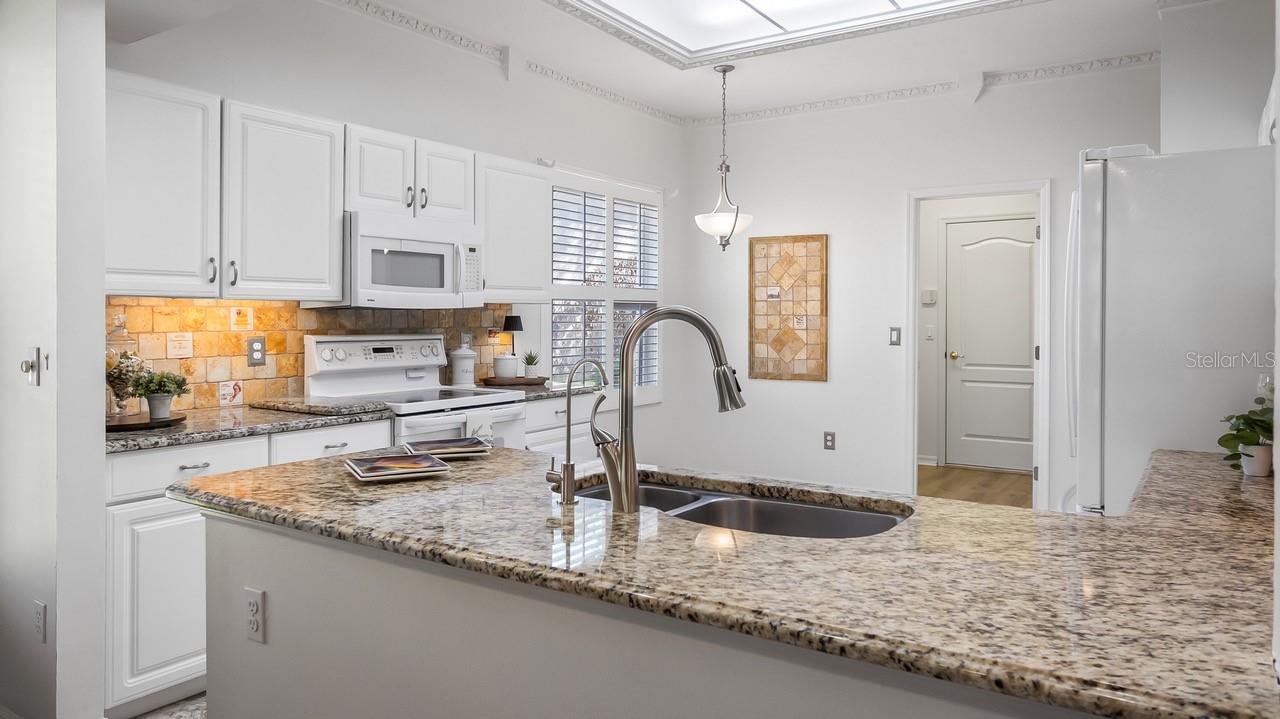 3734 Hasting Ln Property Photo 11
