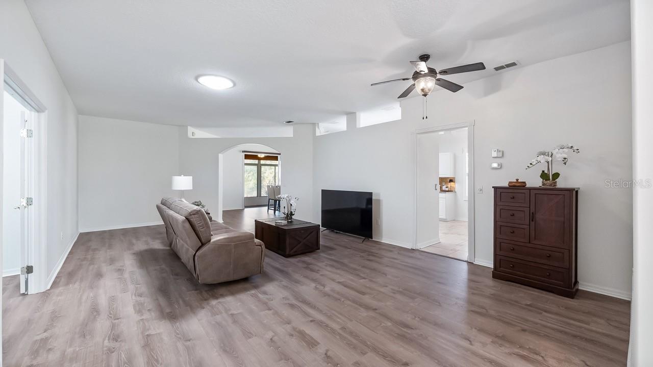 3734 Hasting Ln Property Photo 39