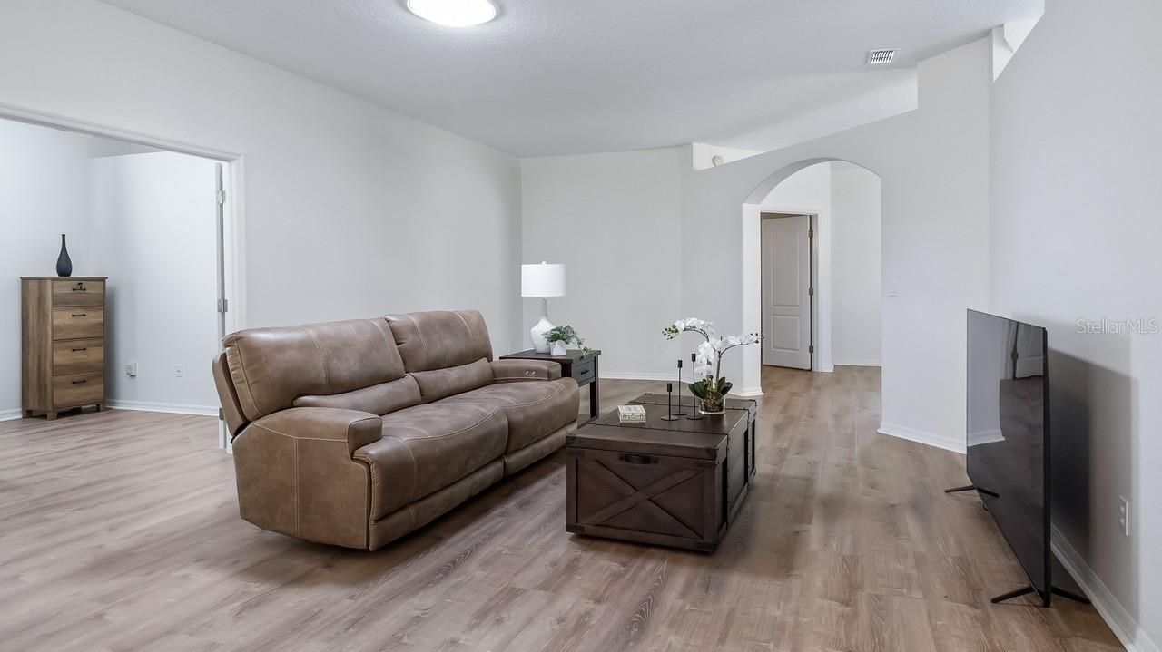 3734 Hasting Ln Property Photo 40