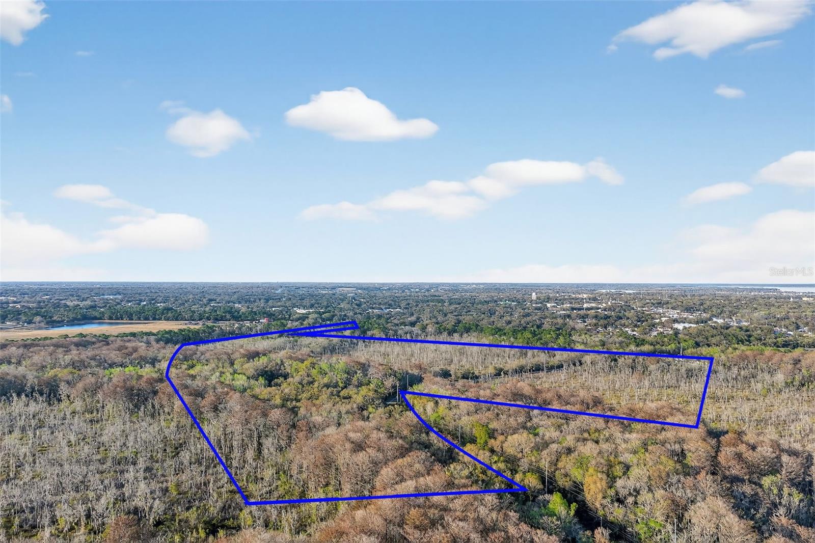 1721 County Road 25a Property Photo 5