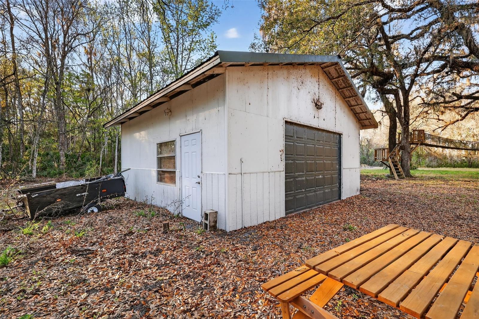 1721 County Road 25a Property Photo 8