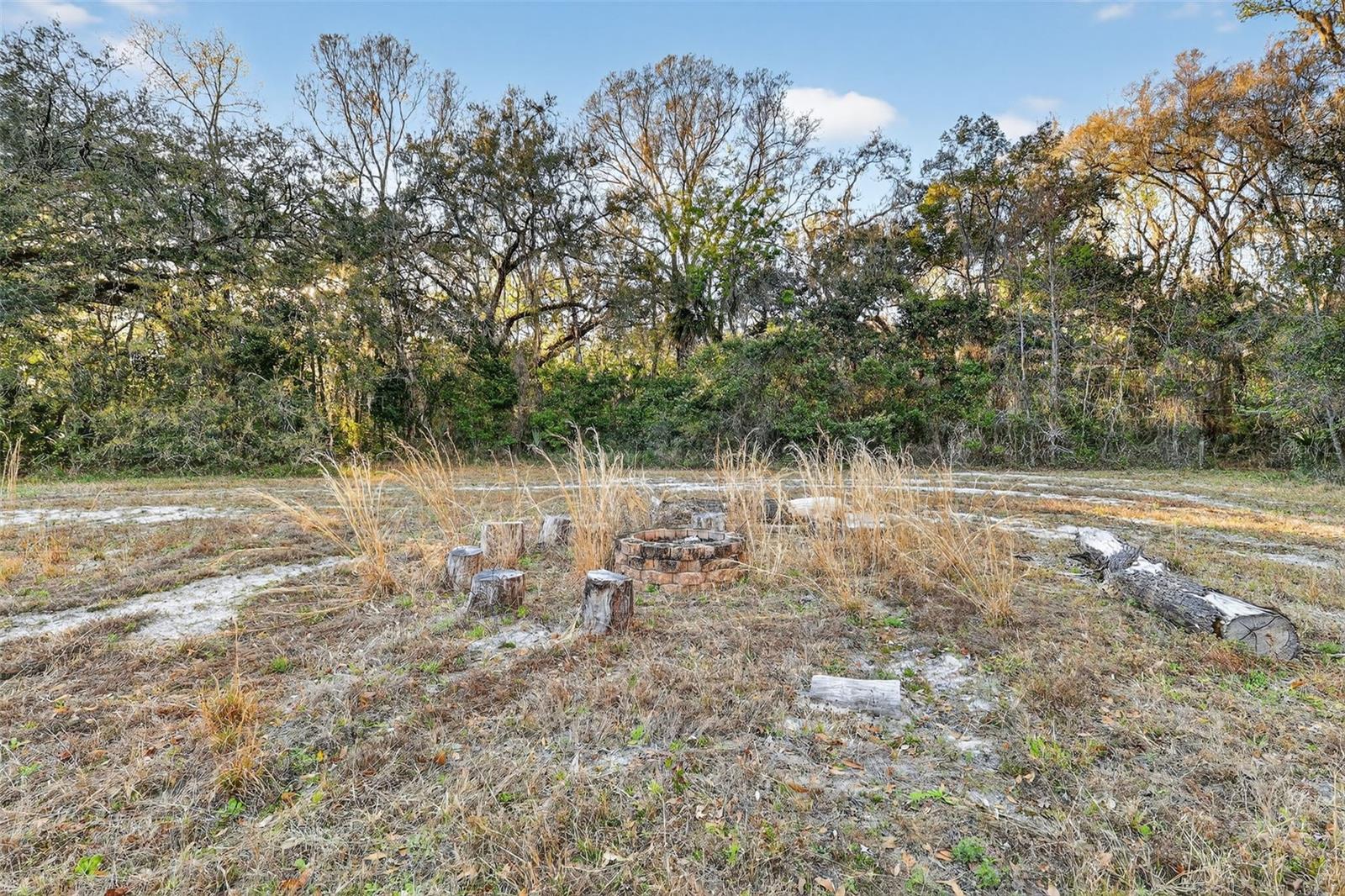 1721 County Road 25a Property Photo 13