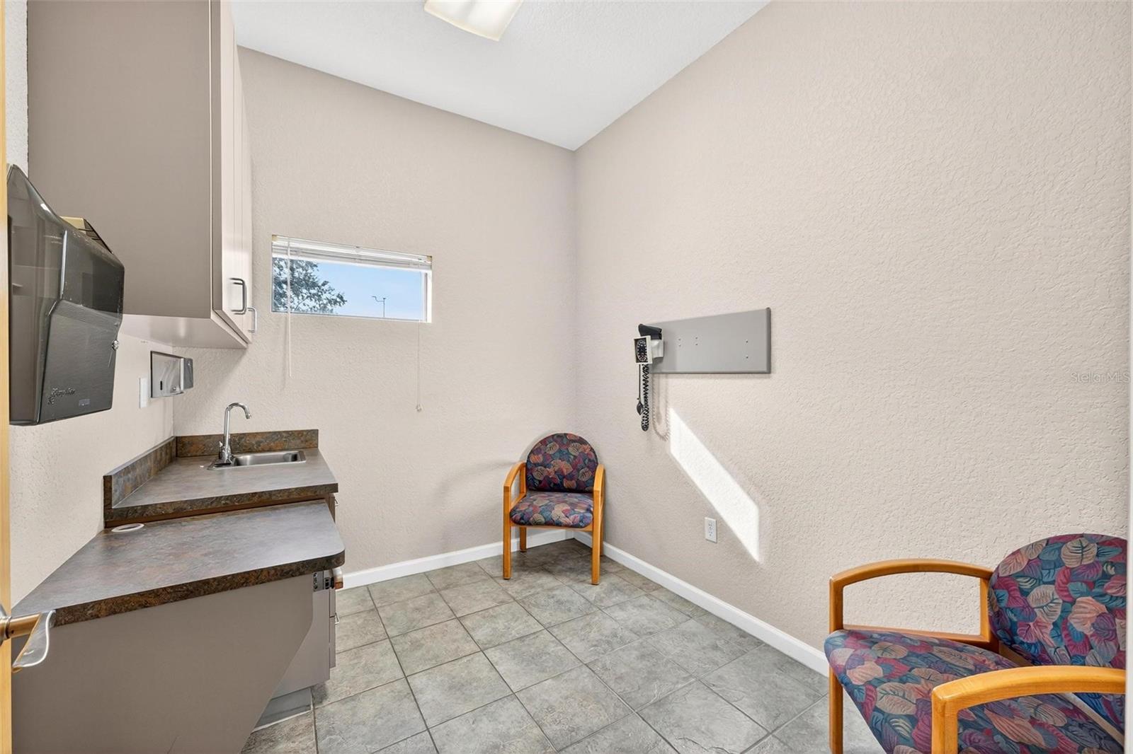1318 S Eustis St Property Photo 5