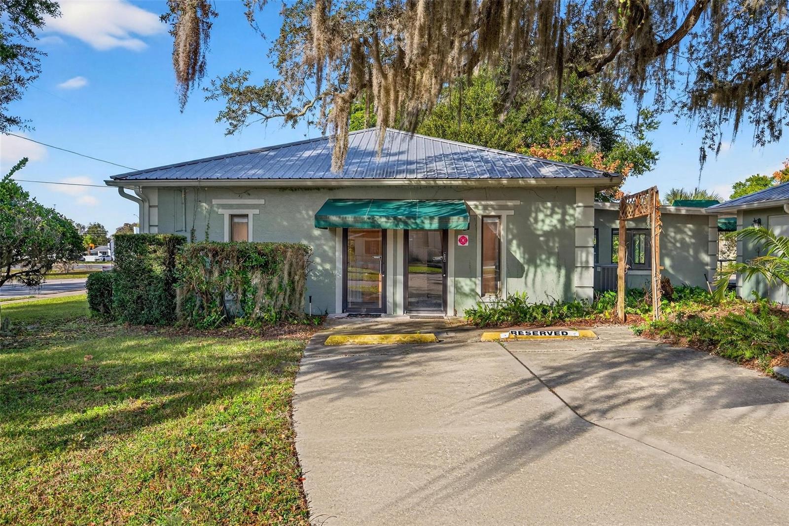 1318 S Eustis St Property Photo 6