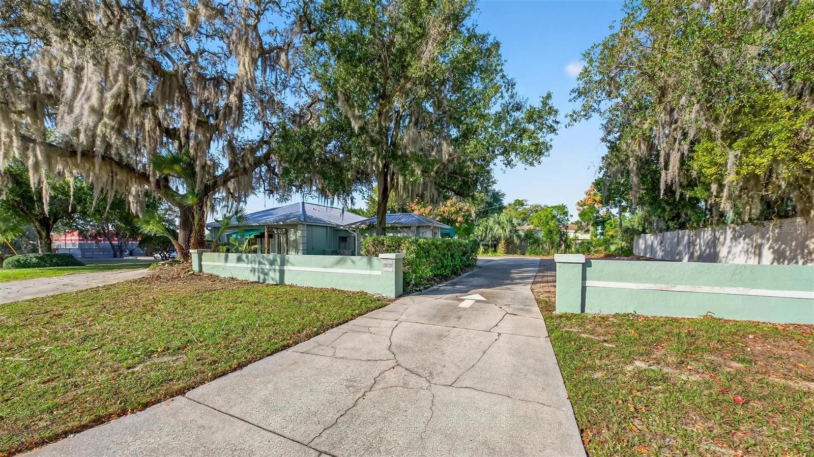 1318 S Eustis St Property Photo 32