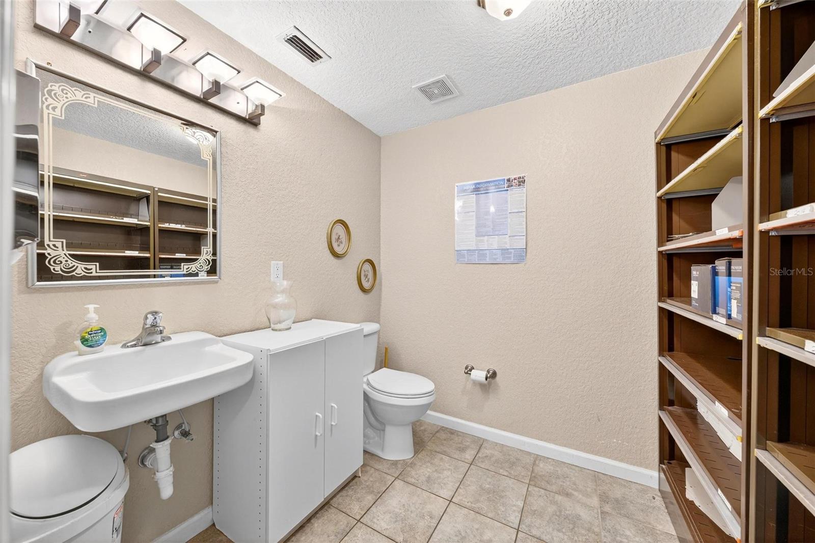 1318 S Eustis St Property Photo 55