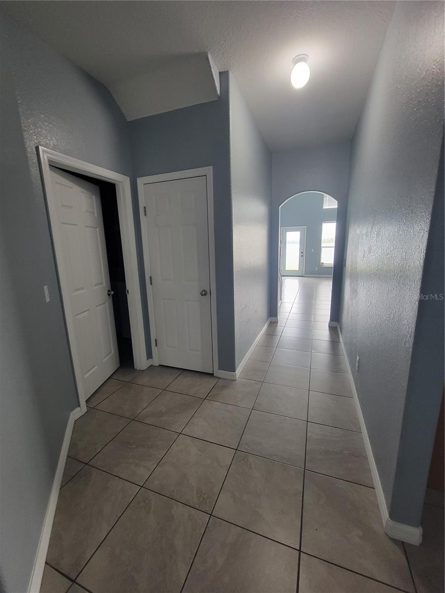 2734 Rochelle Dr Property Photo 4