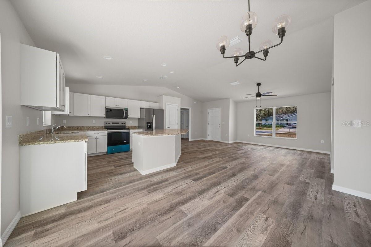 8992 N Lisa Ter Property Photo 9