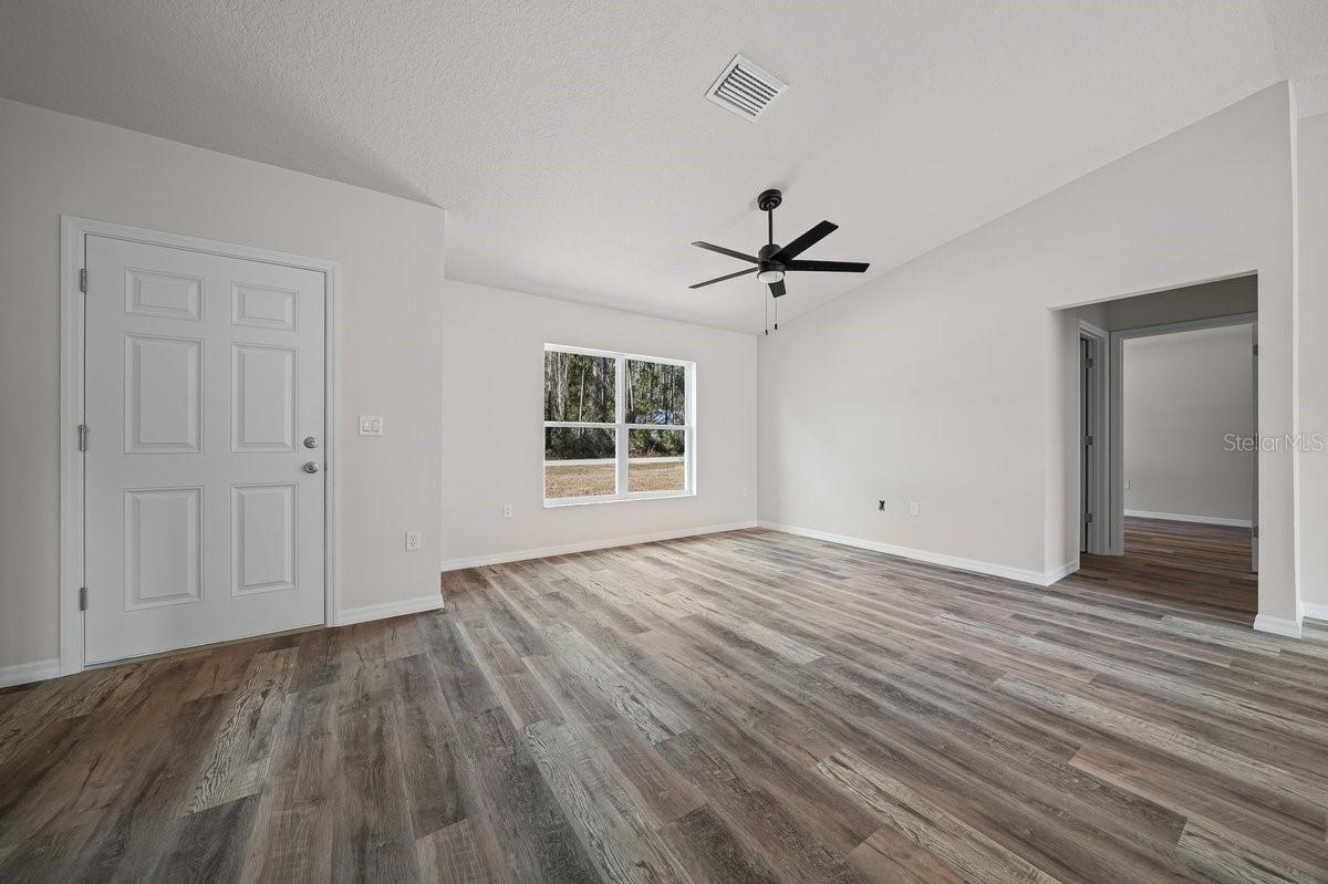 8992 N Lisa Ter Property Photo 12