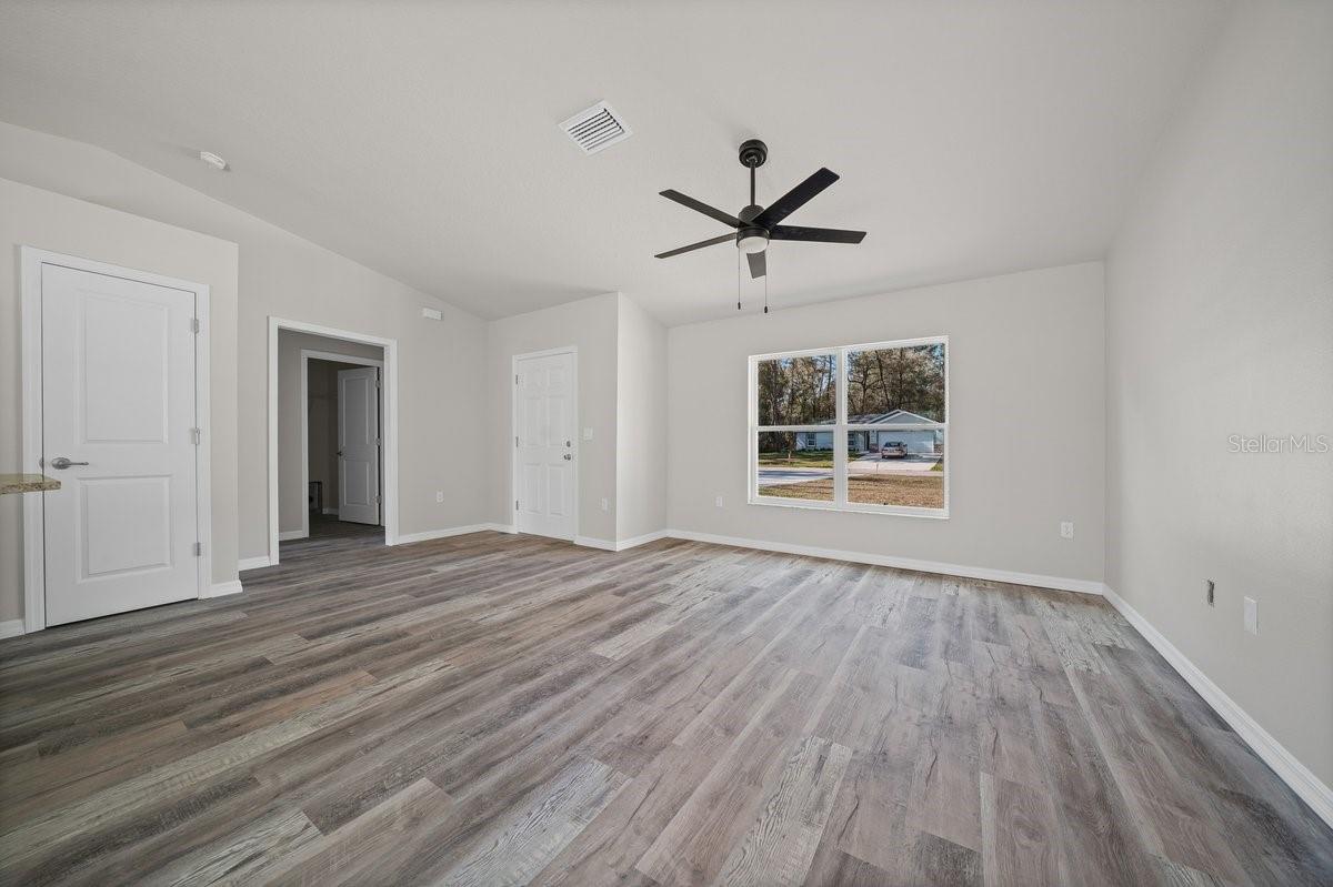 8992 N Lisa Ter Property Photo 13