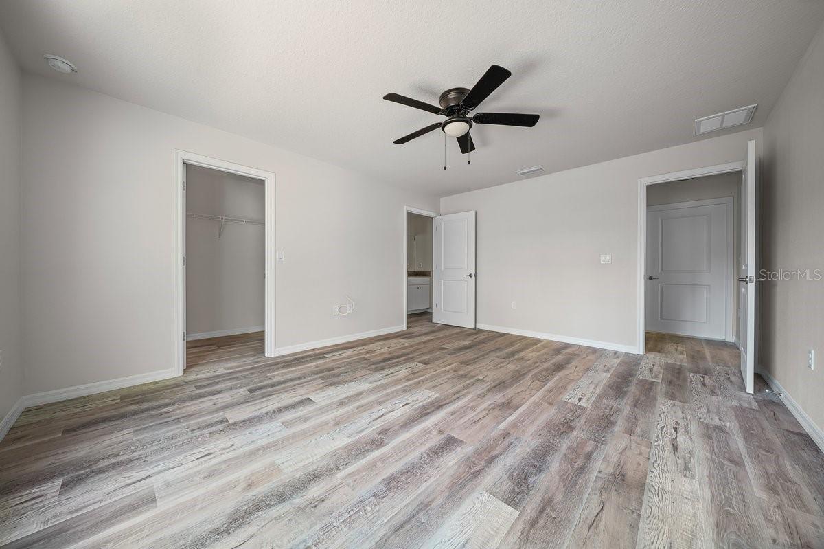 8992 N Lisa Ter Property Photo 15