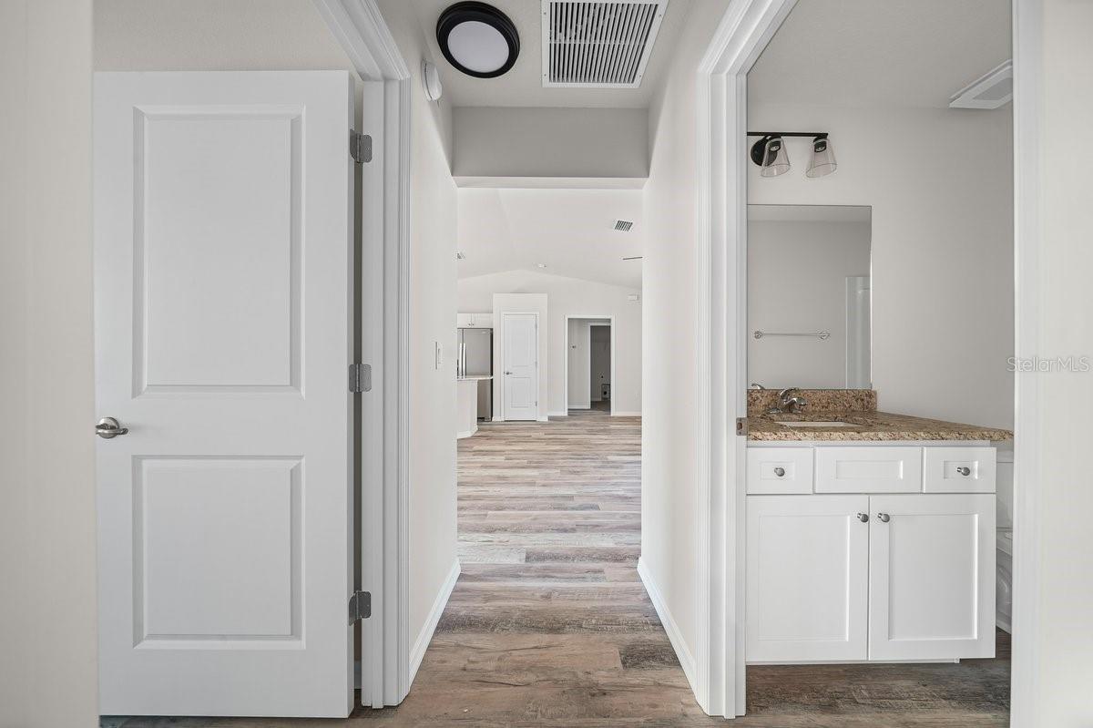 8992 N Lisa Ter Property Photo 18