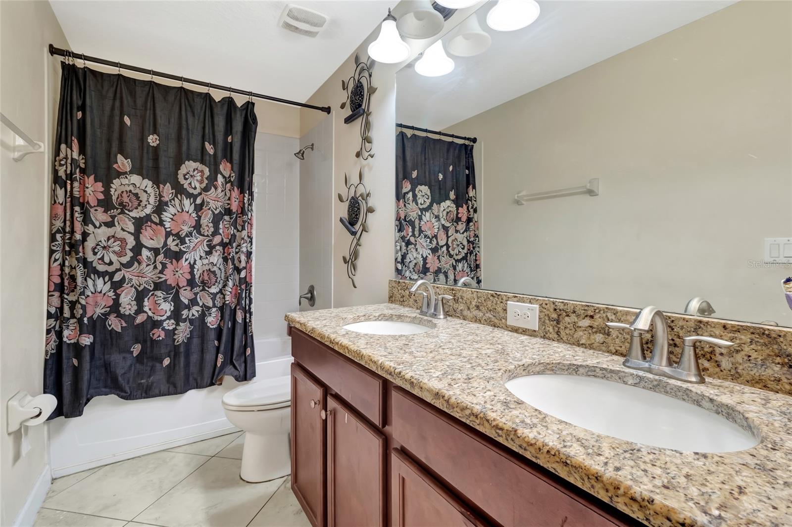 1303 Sea Pines Way Property Photo 34