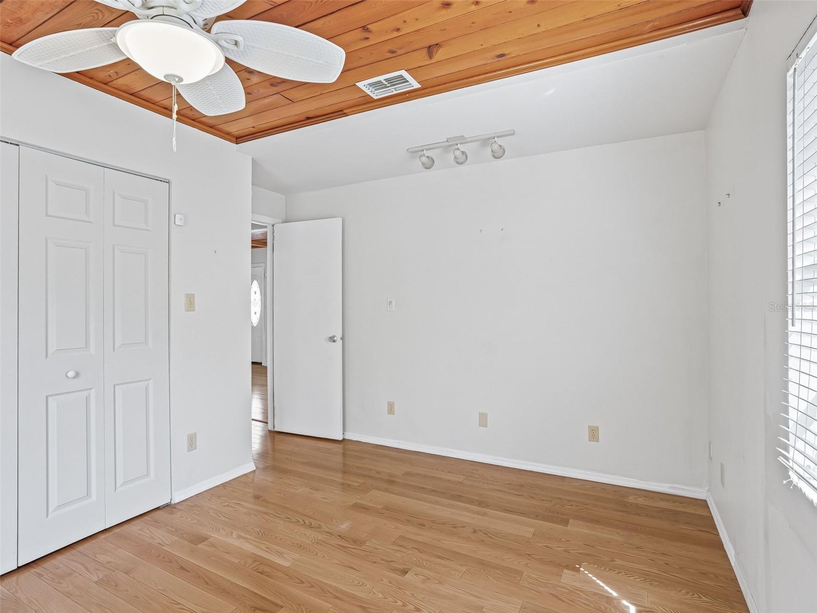 8701 Cr 647 S Property Photo 12