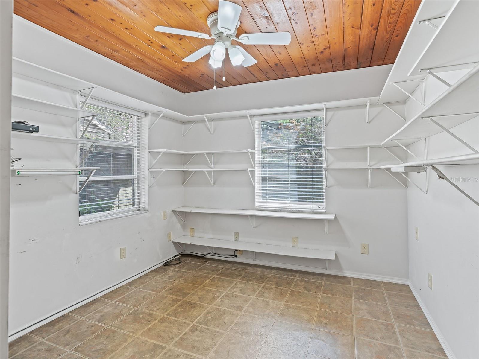 8701 Cr 647 S Property Photo 14