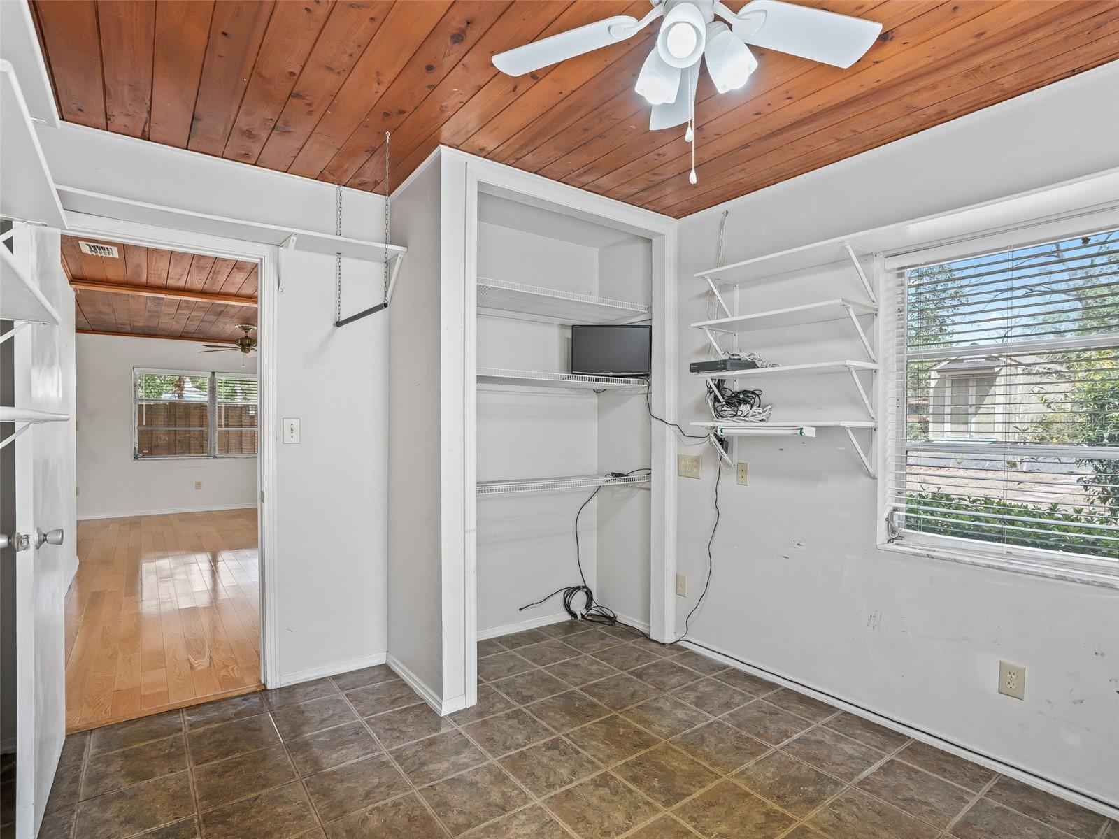 8701 Cr 647 S Property Photo 15