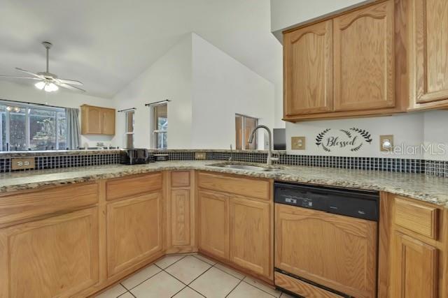340 E Savoy St Property Photo 19