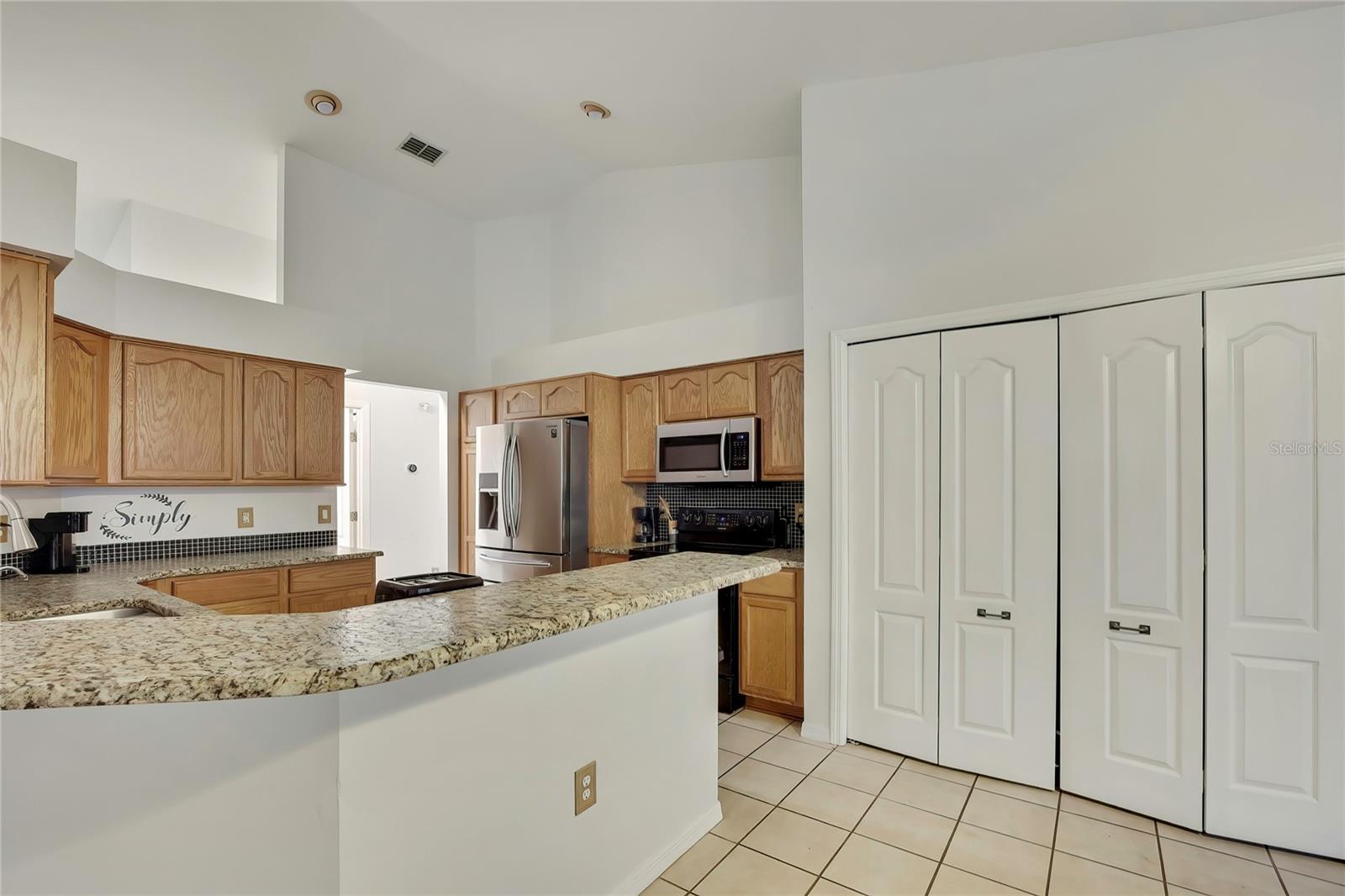 340 E Savoy St Property Photo 22